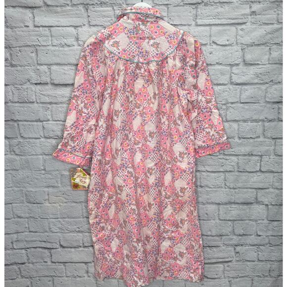Vintage Lovely Lady Flannel Snap Button Robe House Coat S Pink Retro Floral New - Picture 5 of 6